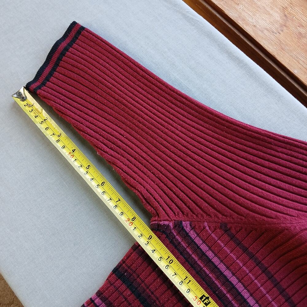 Lane Bryant Red Ribbed Striped Sweater Large missing tags 3/4 sleeves crew neck - Picture 9 of 11